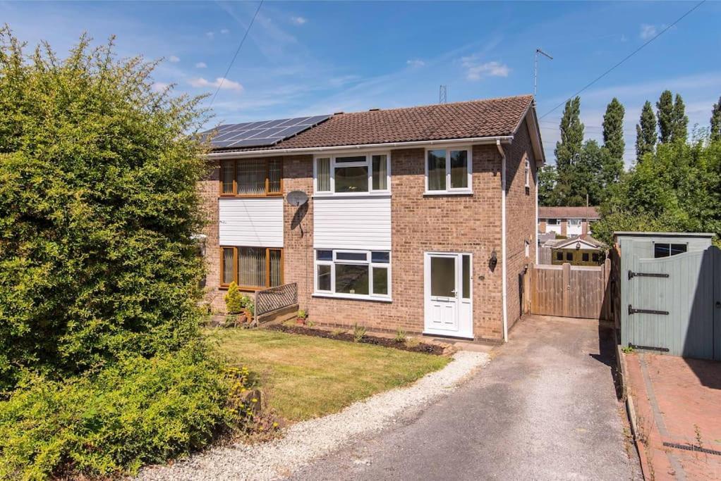 Modern Three Bedroom Home In Castle Donington Luaran gambar