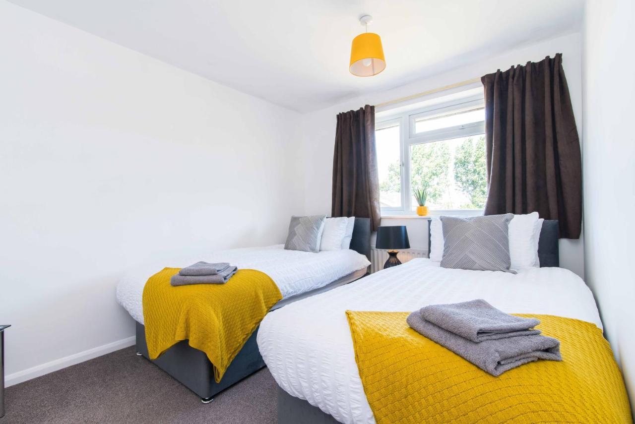 Modern Three Bedroom Home In Castle Donington Luaran gambar
